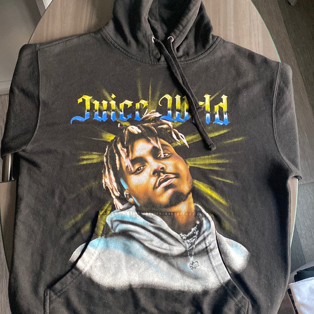 Juice World Sz m black hoodie.